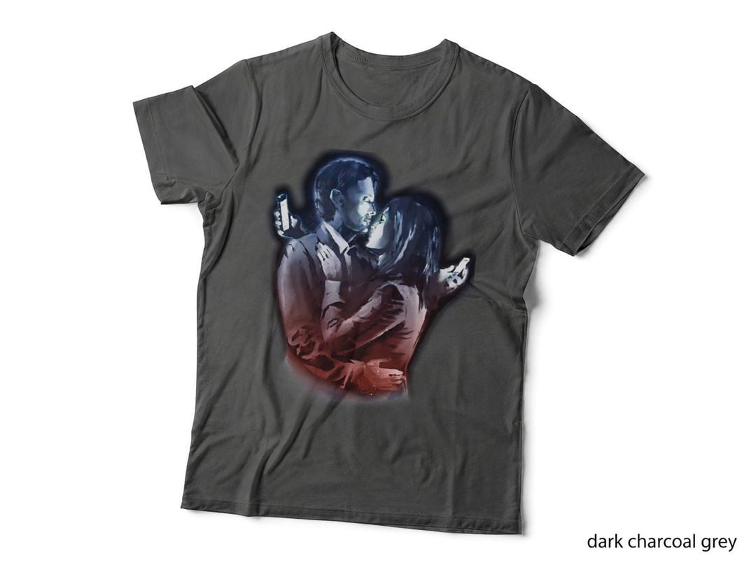 Banksy - Mobile Lovers Classic T-Shirt