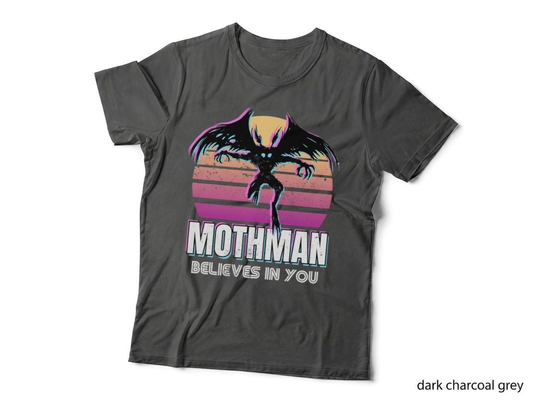 Mothman Believes in You Sunset, Retro 80S Cryptid Wings, Vintage Tee