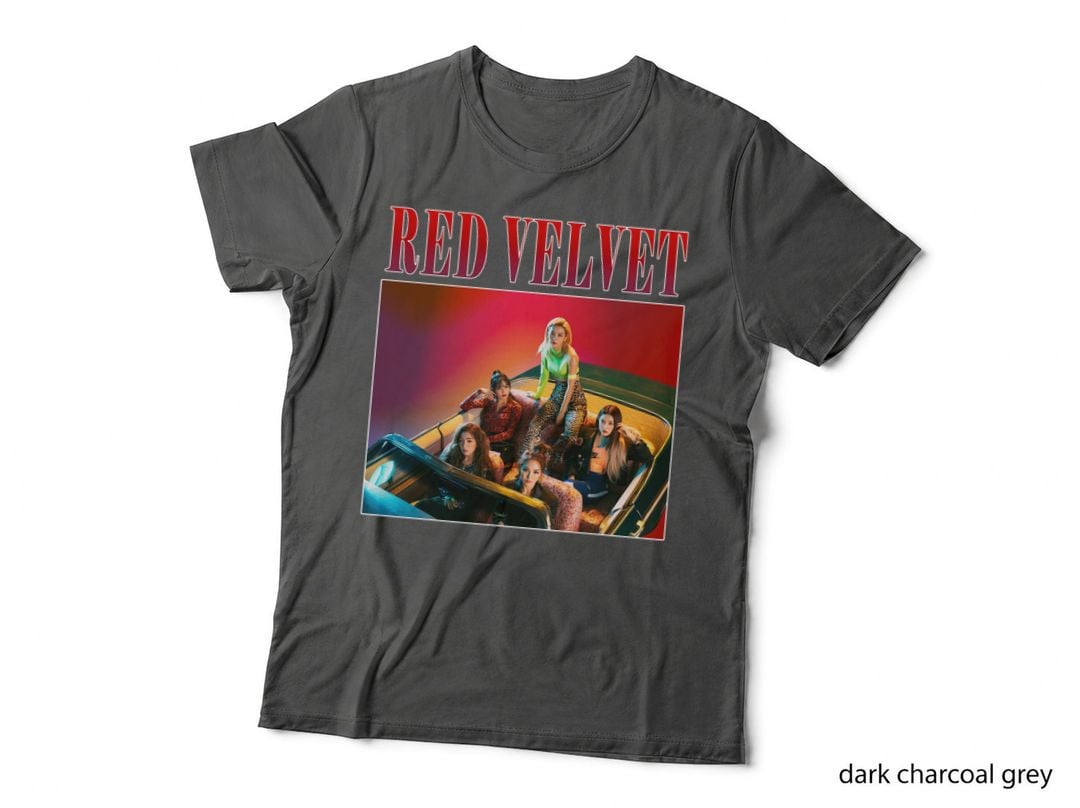 Red Velvet K-Pop Girl Group T-Shirt, Five Members Retro Car, Fan Art