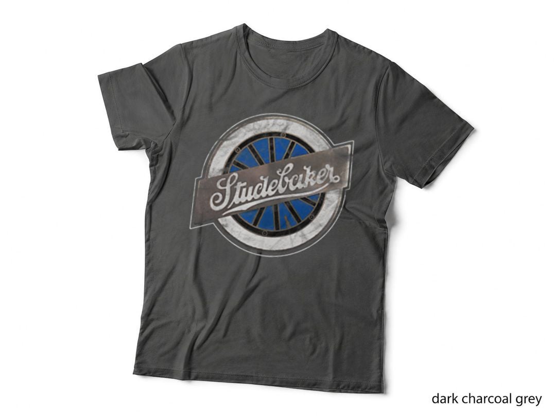 Vintage Car Retro Pocket Badge Studebaker Corp. (1911-1954), Retro T-Shirt