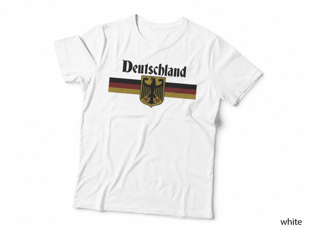 Deutschland Germany Flag Coat of Arms Eagle Banner Vintage T-Shirt