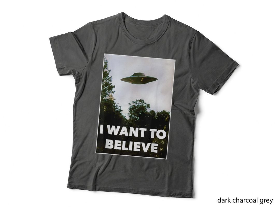 Alien UFO Hunter Shirt I Want to Believe UFO Day T-Shirt