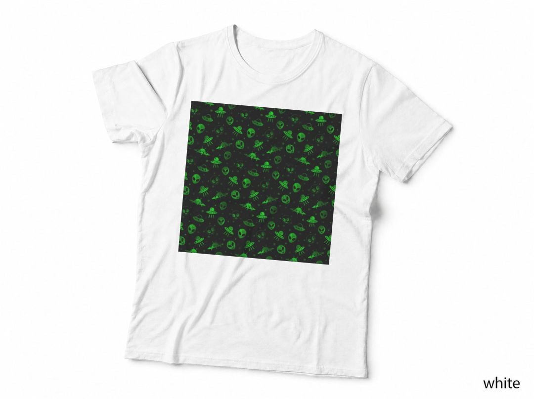Aliens and Ufos Pattern T-Shirt
