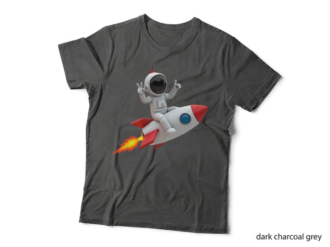 Astronaut Peace Sign Thumbs up Rocket Spaceship Space Fan T-Shirt