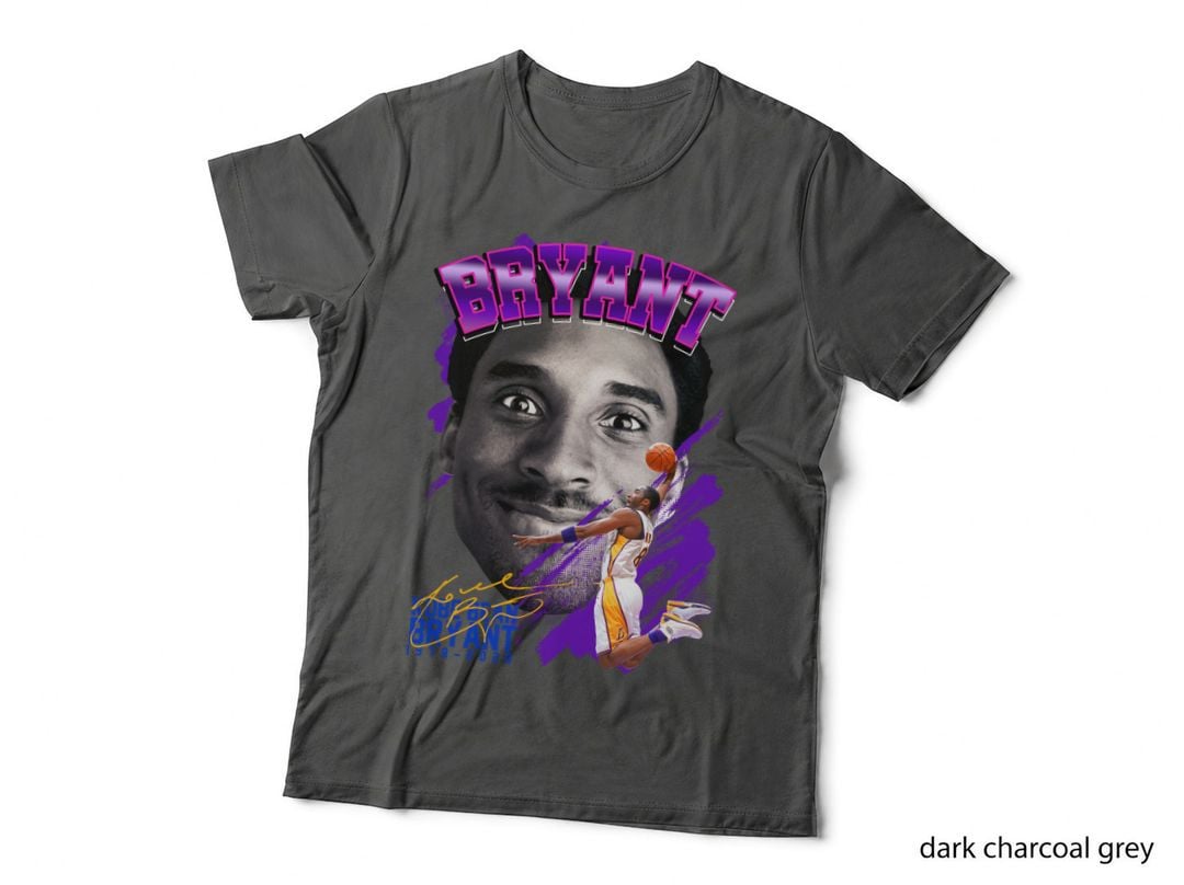 Kobe Bean Bryant 1978-2020 Purple Pink Gradient Text Dunking Figure T-Shirt