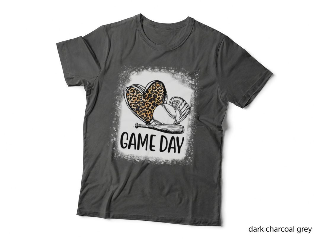 Game Day Baseball Decorations Leopard Heart Soccer Mom Mama T-Shirt
