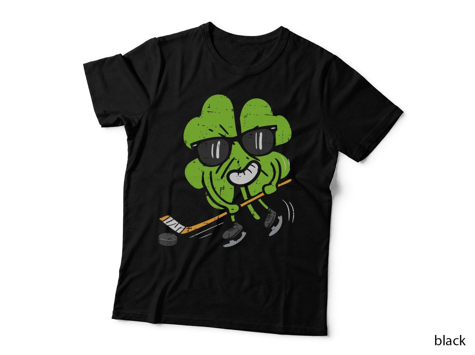 Shamrock Playing Ice Hockey St Patricks Day Men Boys Kids T-Shirt